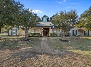 927 Old Ranch Rd, Crawford, TX 76638