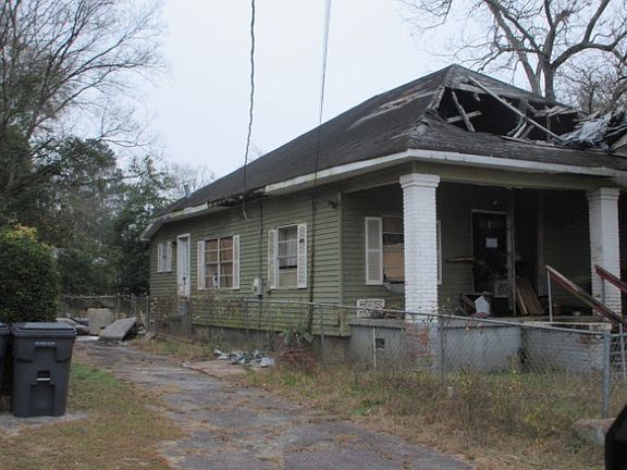 2nd image of 1902 11th Ct