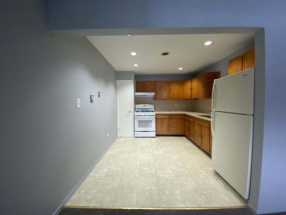 Eat-in Kitchen - Storage is not a problem with a pantry and cabinet space. Enjoy fast cooking with self cleaning Gas stove. Clean up is a breeze with deep sink and pull down faucet with 2 function spray head. Refrigerator included.