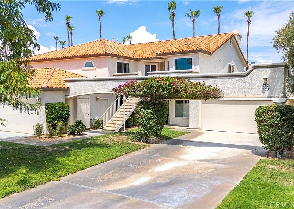 1st image of 752 Vista Lago Dr N