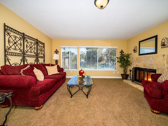 3rd image of 1031 Buena Vista Way