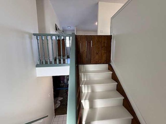 2nd image of 1506 S 1st Ave NW