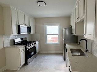 1646 Grace Ave, Lakewood, OH 44107
