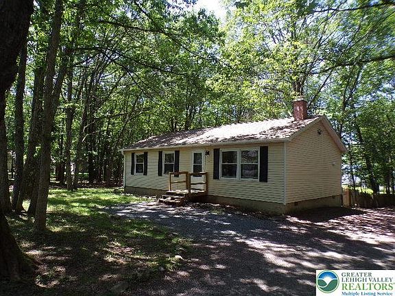 2nd image of 101 Mohawk Trl