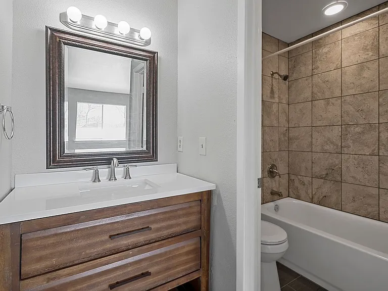 1020 Mountview Dr — Photo 10