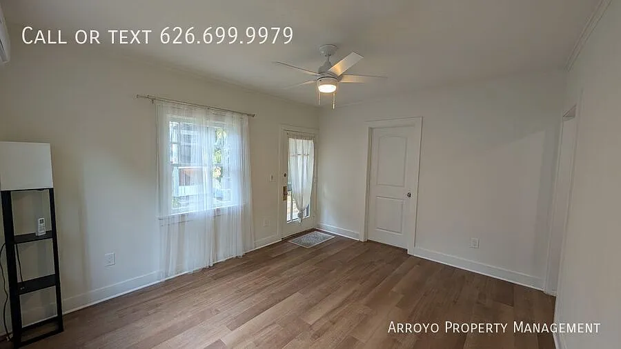 Adorable Renovated 1 Bedroom House — Photo 4