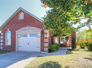 4260 Greentree Way #19C, Sand Springs, OK 74063