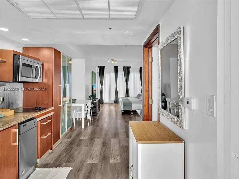 1052 Ocean Dr #C203 — Photo 6