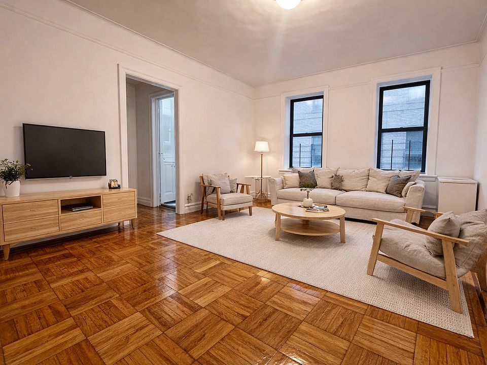 1st image of 2085 Morris Ave #4