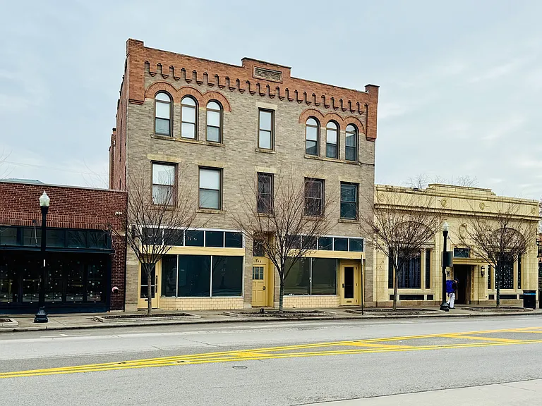 1104 1/2 N High St #A — Photo 14