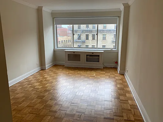 Rented by Stonehenge NYC LLC | media 8