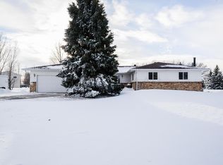 4752 Bakers Ln N, Fargo, ND 58102