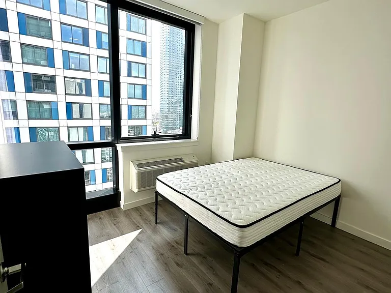 2 Homestead Pl #2 — Photo 2
