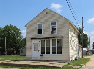 311 N 4th St, Clinton, IA 52732