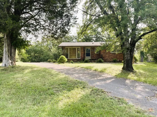 901 Glen Ct, Mount Juliet, TN 37122