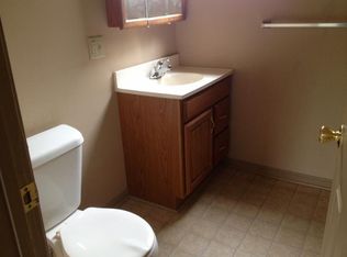 100 Broadway St #3, Shelby, OH 44875