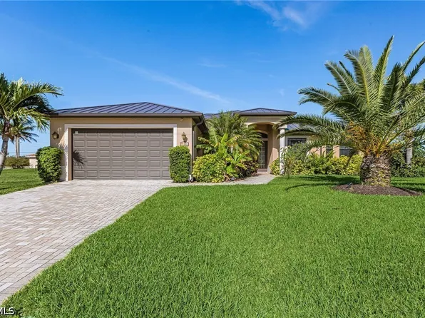 318 SW 21st Ave, Cape Coral, FL 33991