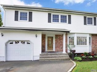 1340 August Rd, North Babylon, NY 11703