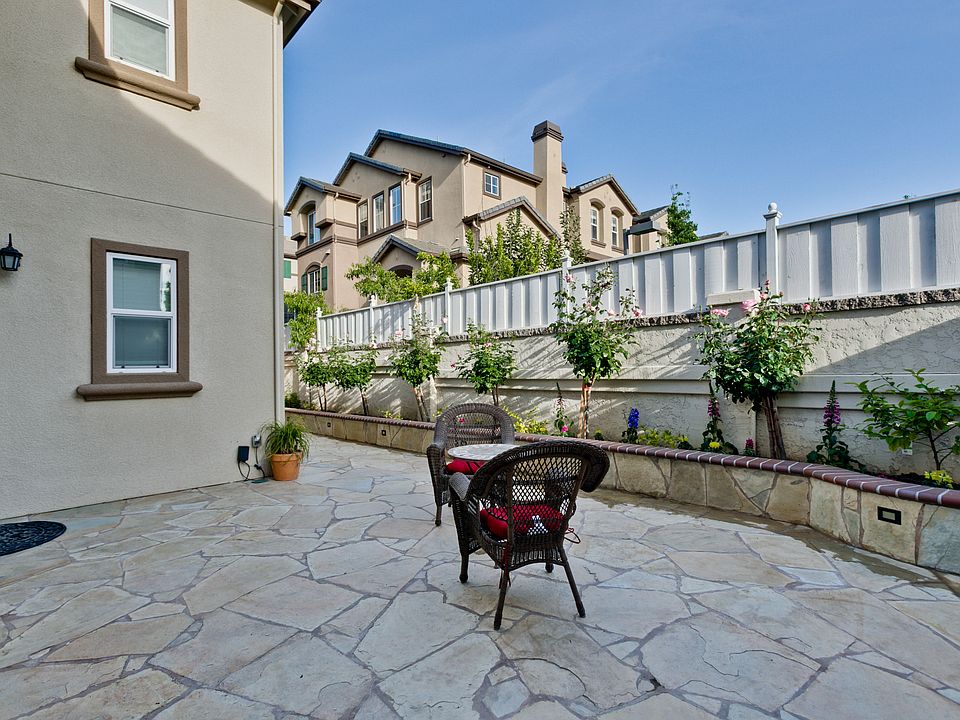 1st image of 3068 Pellier Pl