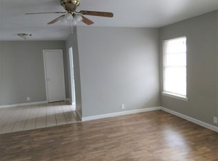 523 S Travis St APT 8B, Sherman, TX 75090