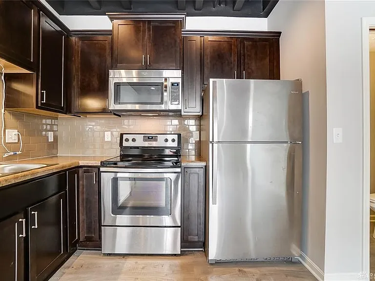 230 Keelboat Ct — Photo 10
