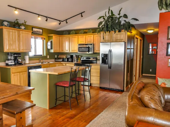 907 Teague Ave, Driggs, ID 83422
