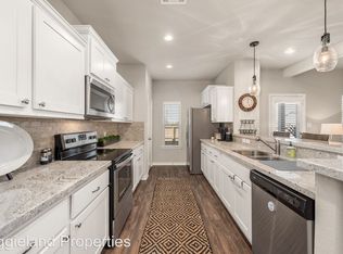 2825 Papa Bear Dr, College Station, TX 77845