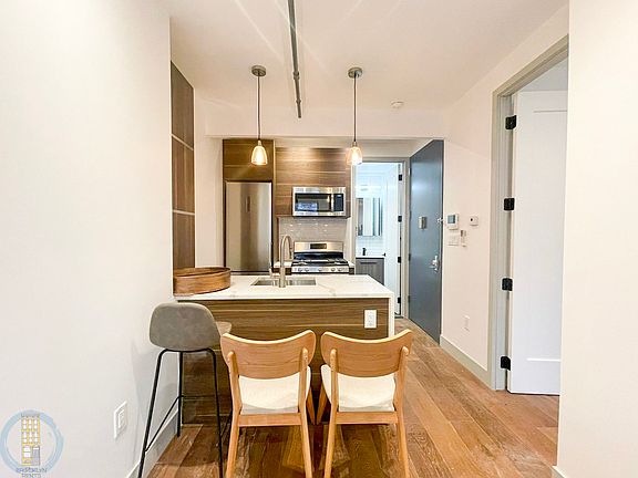 3rd image of 1163 Dean St #3R