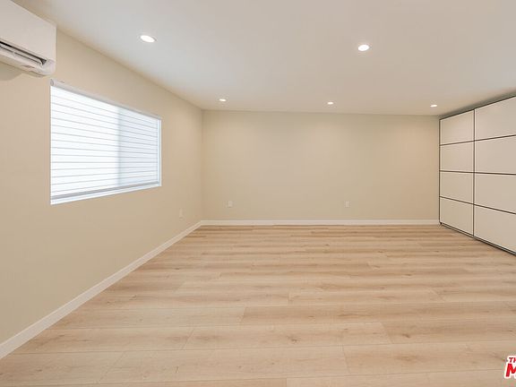 4th image of 8437 Wakefield Ave