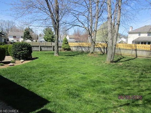 4th image of 200 Carol Ln