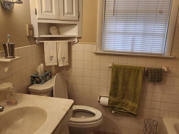 5th image of 2707 Kimberly Rd