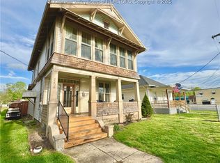 2206 Jefferson Ave, Point Pleasant, WV 25550