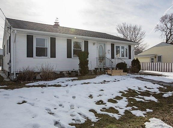 3rd image of 41 Blanche Ave