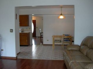 2801 Diane Dr, Aurora, IL 60504