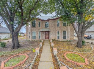 1340 Middleton Dr, Cedar Hill, TX 75104