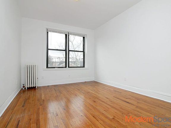 4th image of 2313 24th Ave APT 3F