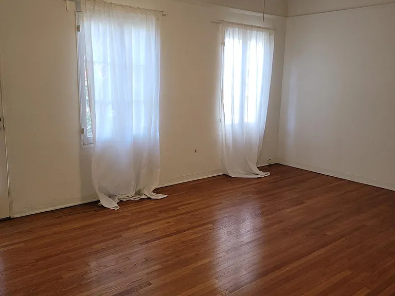 1043 S Orange Grove Ave — Photo 8
