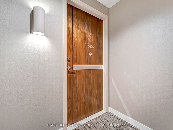 5th image of 85 McMahon Dr #1206