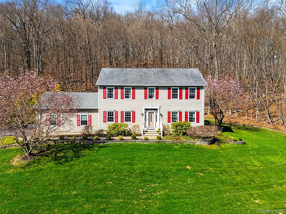 1st image of 33 Orchard Court