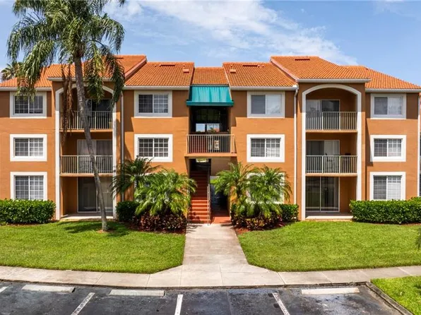 1265 Wildwood Lakes Blvd, Naples, FL