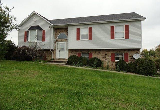 1st image of 1030 Woodland Dr