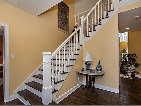 3rd image of 18285 Hearthstone Ln