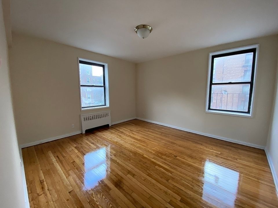 2nd image of 141-50 85th Rd #55