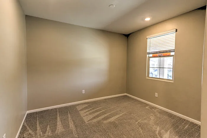 704 W Calle Vela Mayor — Photo 12
