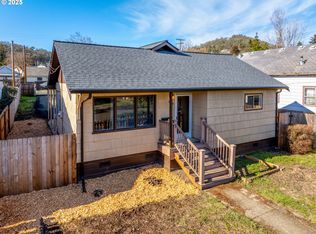 568 NE Nash St, Roseburg, OR 97470