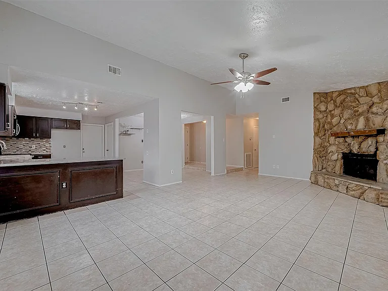 10322 Clarktower Ln — Photo 16
