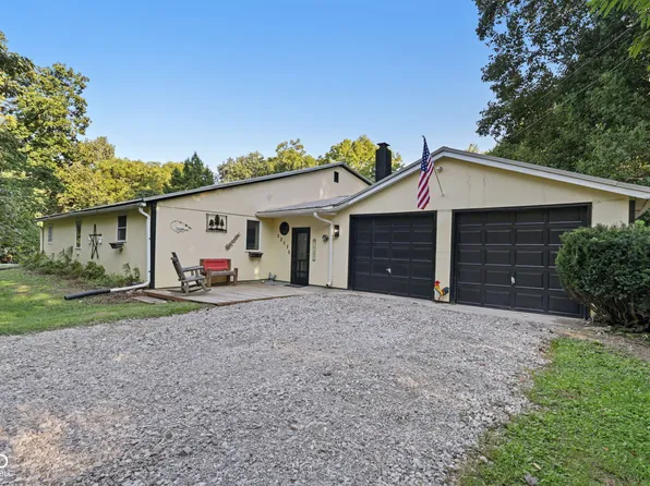 3202 E County Road 800 N, Bainbridge, IN 46105