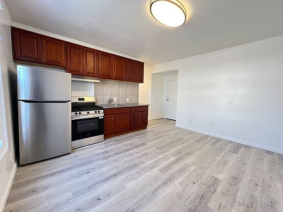 2nd image of 646 Foothill Blvd APT 105