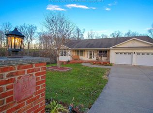 21 Market St, Hurricane, WV 25526