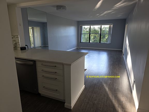 3rd image of 2312 S Cypress Bend Dr #400